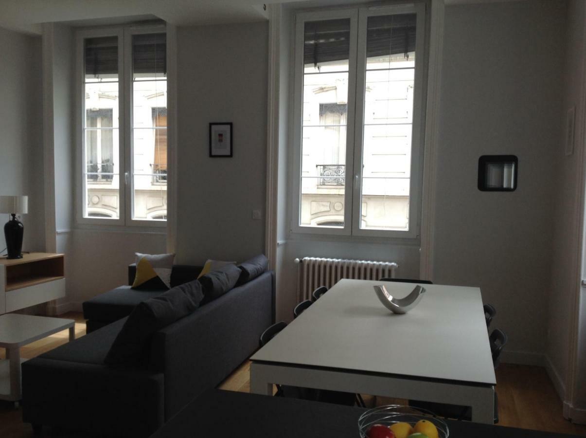 Charme Et Modernite Au Coeur De Lyon Apartment Exterior photo